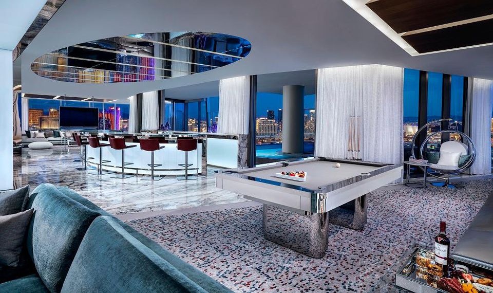 Reborn Las Vegas Resort Offers You Ultra-Luxury Suites, Lavish Rooms, Awesome Steakhouse and More